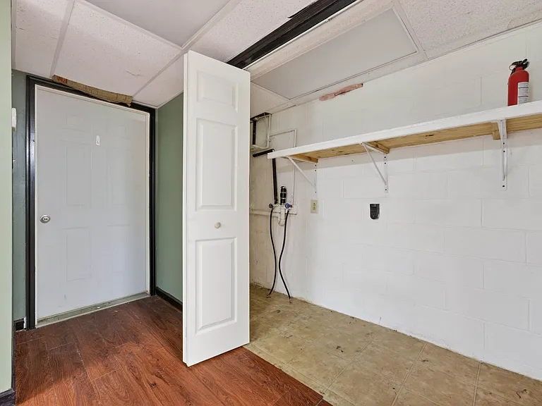 807 Pollard Rd — Photo 30