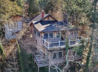 593 Roosevelt Dr, Oxford, CT 06478