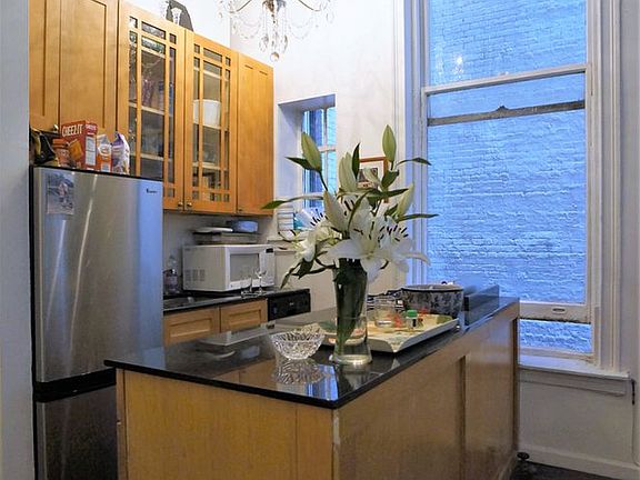 2nd image of 61 E 66th St APT 2B