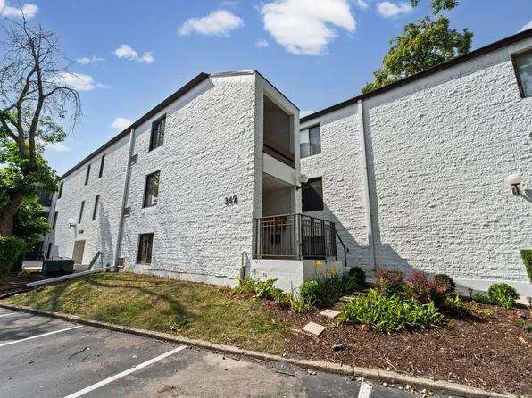 342 W Miner St APT 1A, Arlington Heights, IL 60005