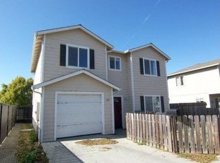 105 Berkeley St, Rio Dell, CA 95562