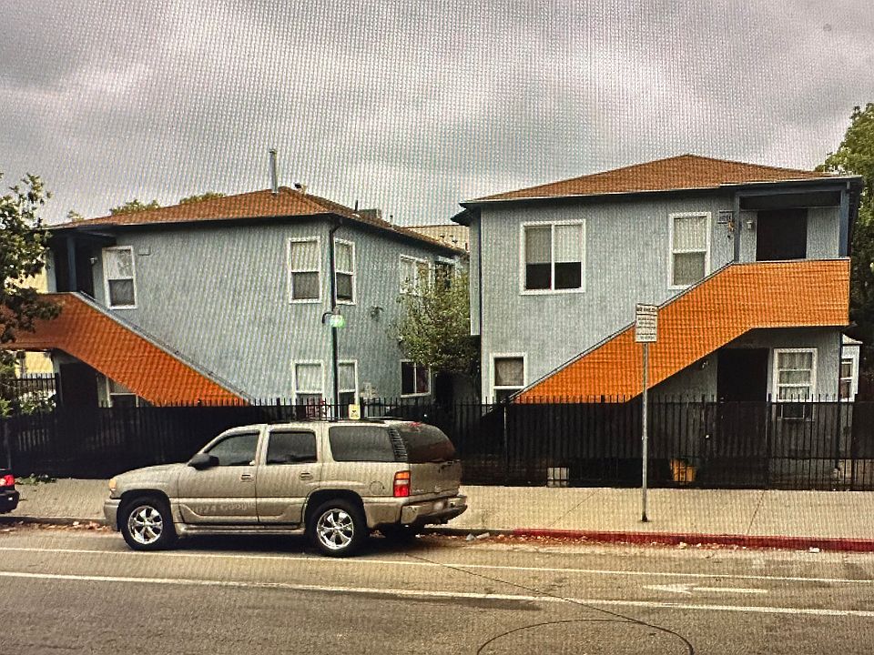 1st image of 4051 S Hoover St #1