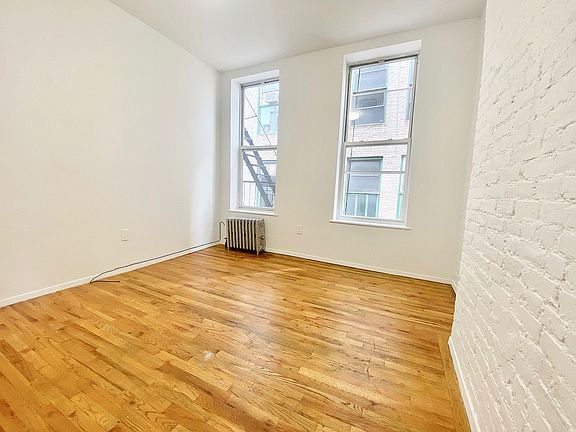 5th image of 2 Prince St #3C