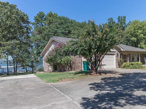 4th image of 105 Pine Shore Ln