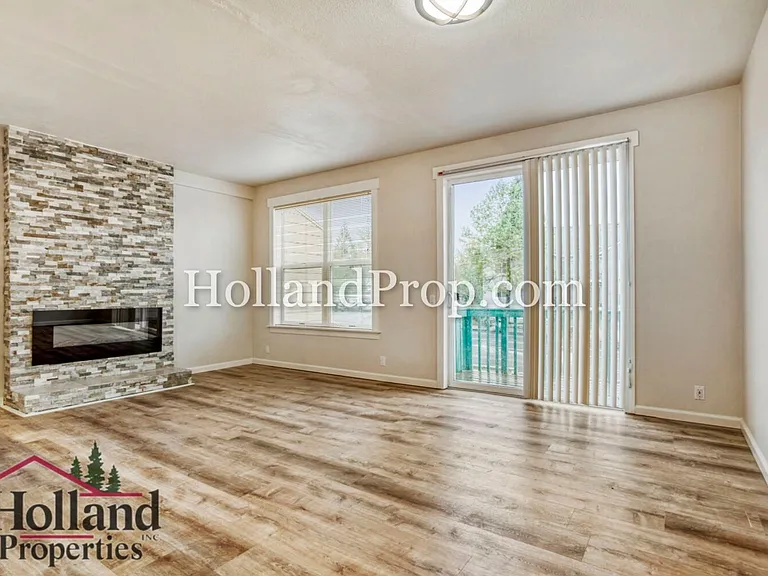 248 NW Prescott Pl — Photo 6