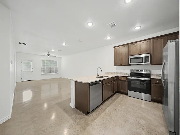 3802 American Elm Dr, Killeen — Photo 8