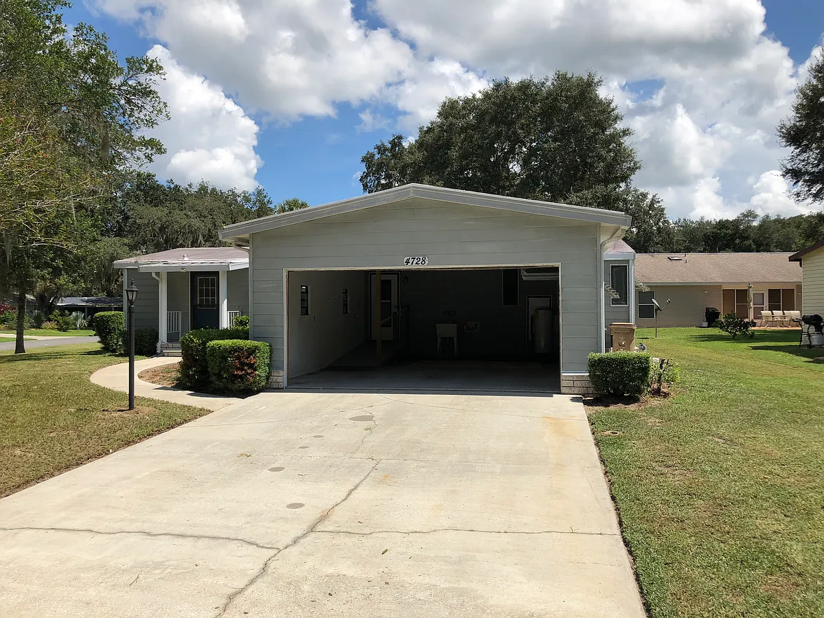 Building Photo - 4728 Belle Grv #67