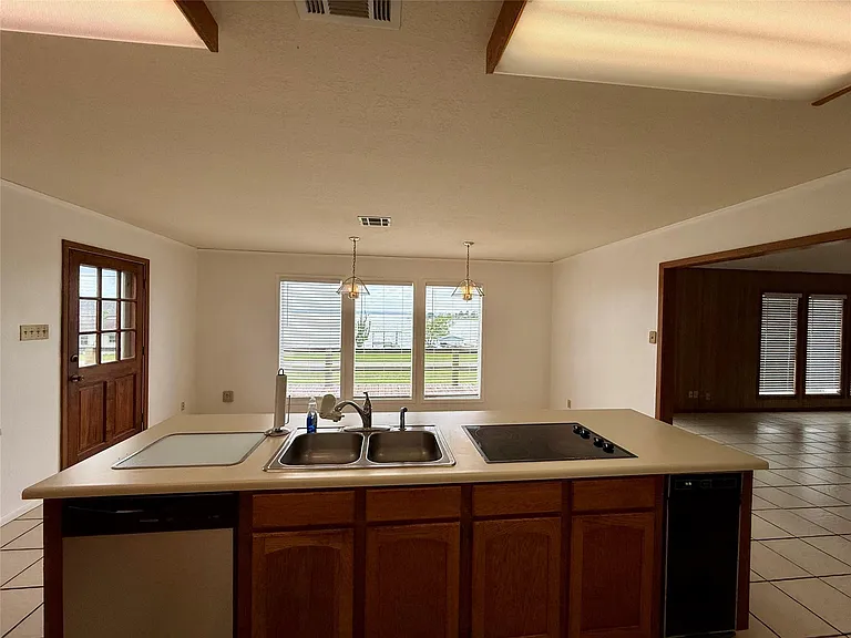 337 W Cattle Dr — Photo 6
