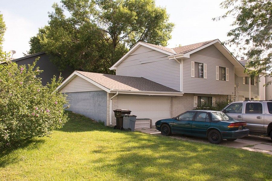 2nd image of 440 W Beal St