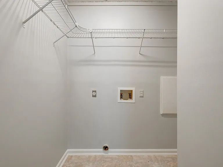 112 Sweetland Dr #3 — Photo 16