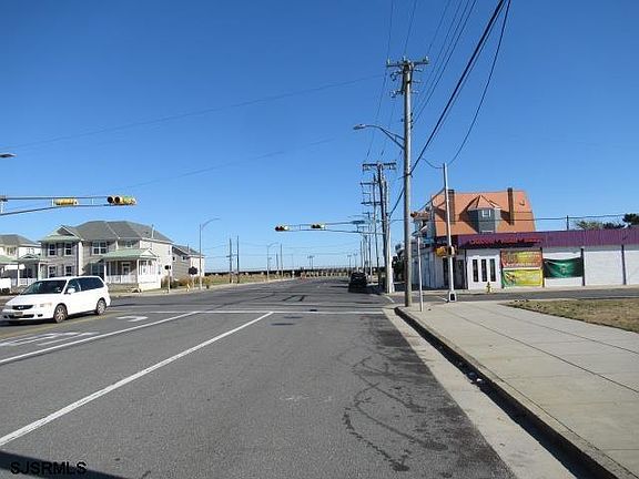 5th image of 208 Atlantic Ave