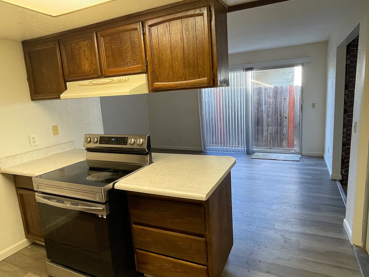 7411 Willowcreek Dr — Photo 4