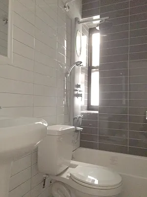 Rented by Uptown Flats LLC | media 21