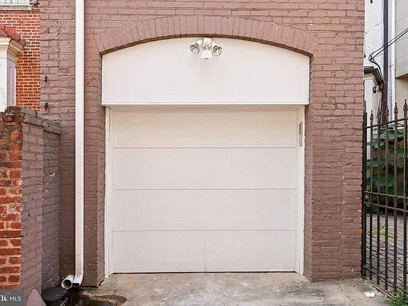 3rd image of 2131 S St NW