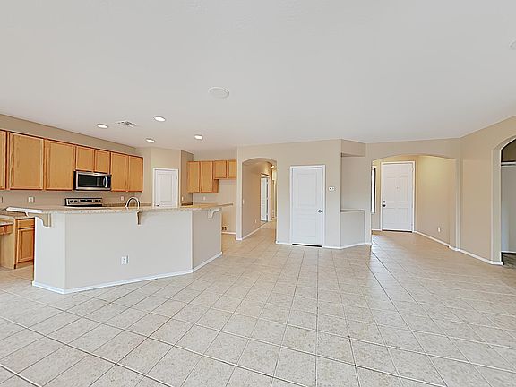 3rd image of 1613 E Palo Verde Dr