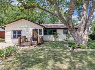 215 S Tracy Ave, Clearwater, KS 67026
