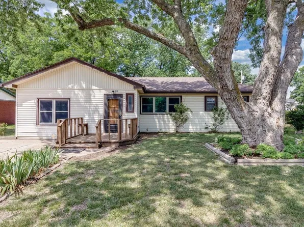 215 S Tracy Ave, Clearwater, KS 67026