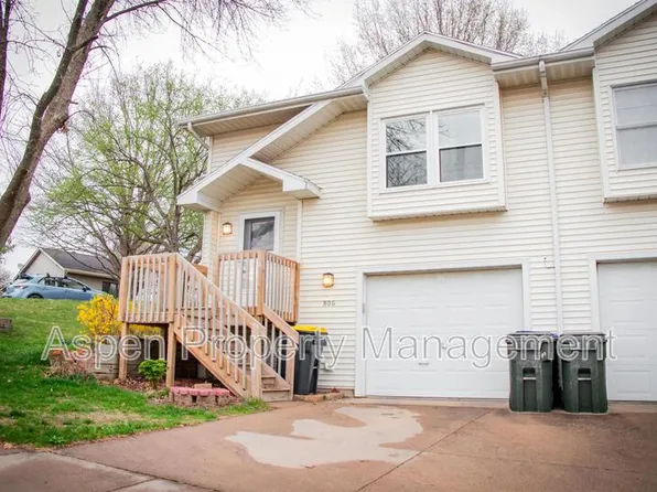 806 Dover St, Iowa City, IA 52245