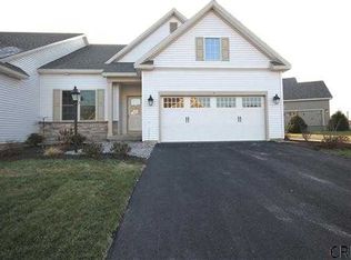 1A Fairfax Dr, Mechanicville, NY 12118