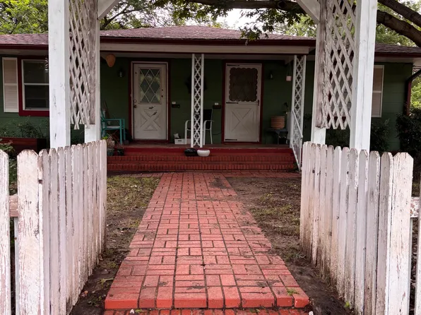 414 Marietta St, Denton, TX 76201