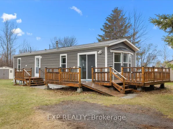 114 Harold Valley Dr, Ottawa, ON K0A 2H0