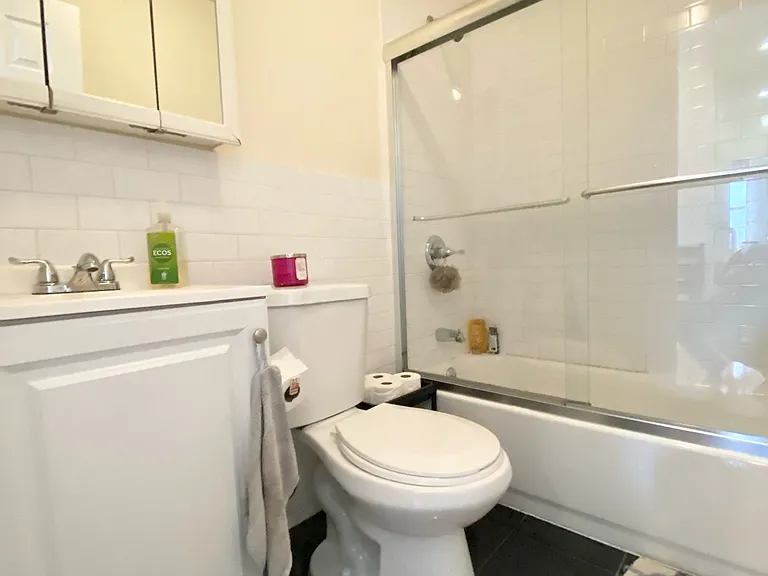 500 E 74th St #3H — Photo 6