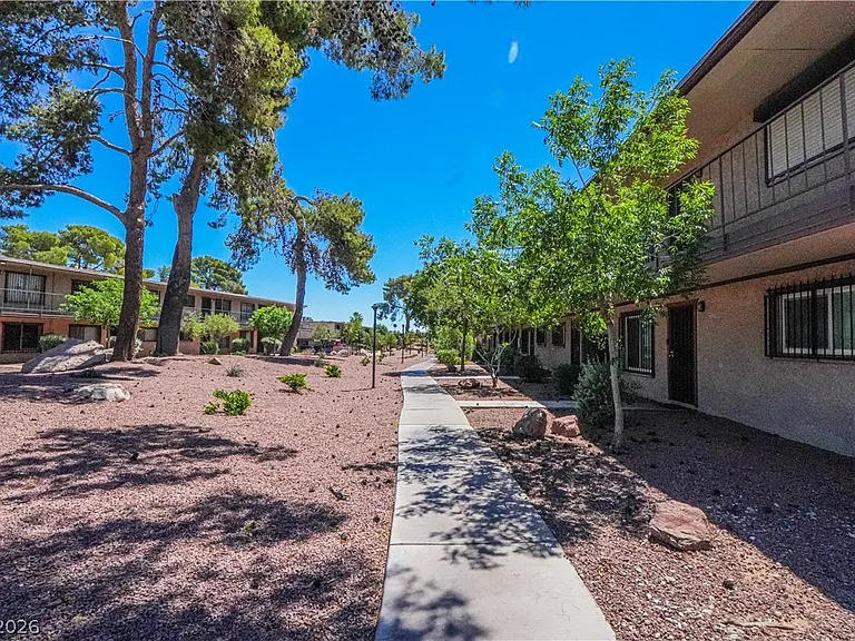 585 S Royal Crest Cir #9 — Photo 13