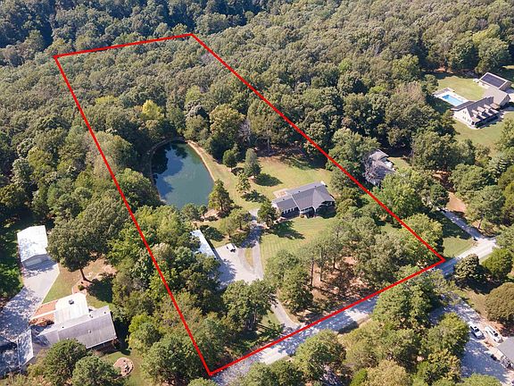 3rd image of 1006 Sally Holler Rd