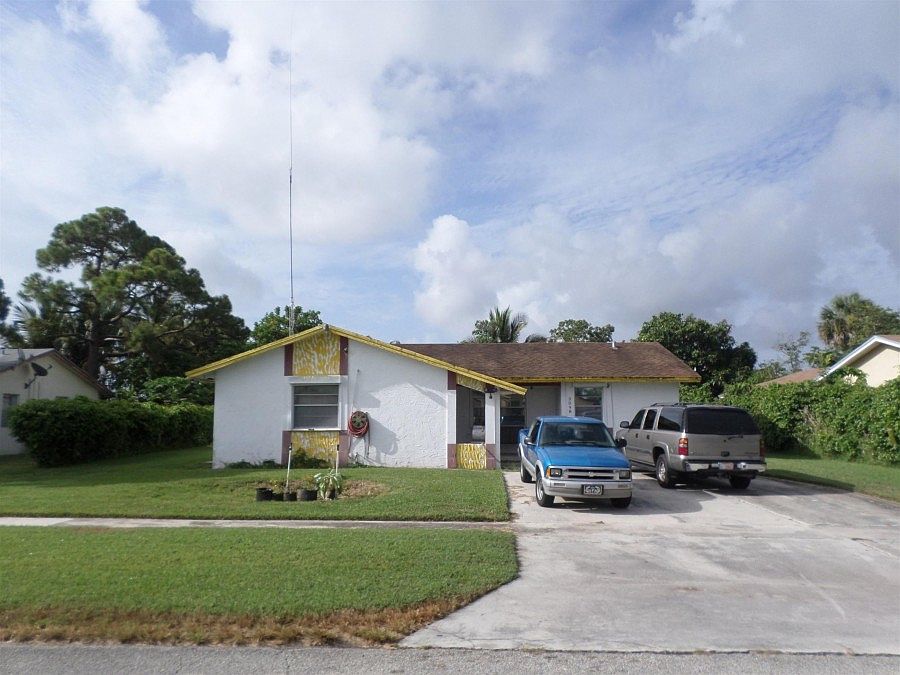 1st image of 3098 Cortez Ln