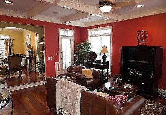4th image of 155 Dunleith Way