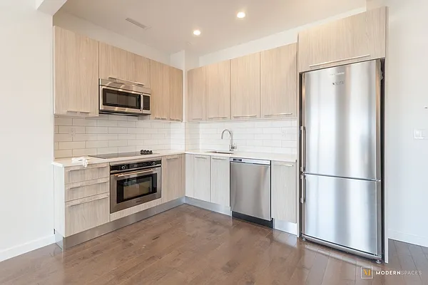 Rented by Modern Spaces | media 17