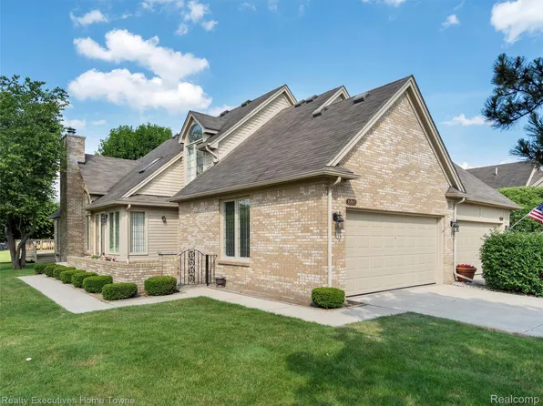 16865 Coral Ln, Macomb, MI 48042