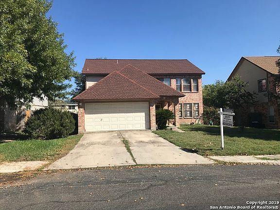 2nd image of 4918 Lakebend East Dr