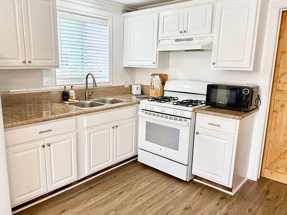 4th image of 5016 Del Monte Ave
