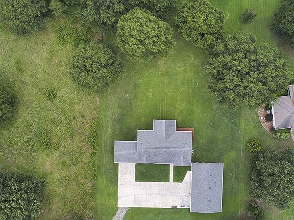 4th image of 1430 Staci Dr