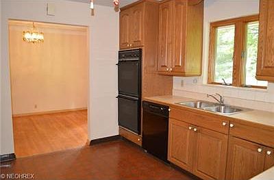 4th image of 1104 Nemet Dr