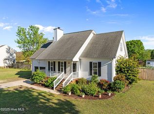 105 Sedgefield Rd, Moyock, NC 27958