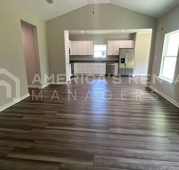 306 Kennesaw Ave — Photo 6