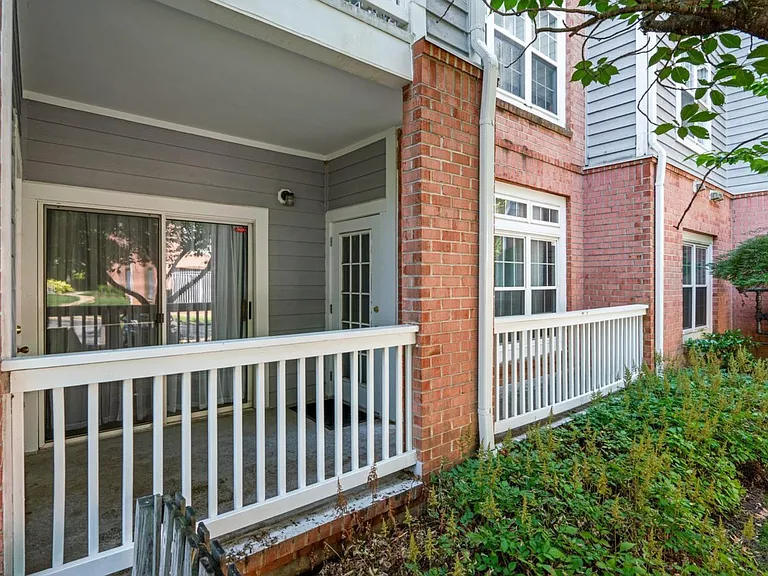 9119 Groffs Mill Dr #9119 — Photo 12