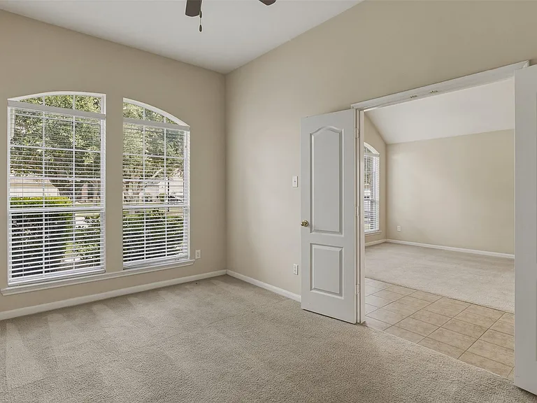 8515 Clarkman Ridge Ln — Photo 22