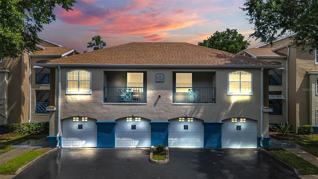 2 bed, 2.0 bath, 1072 sqft, $1,695 — Photo 1