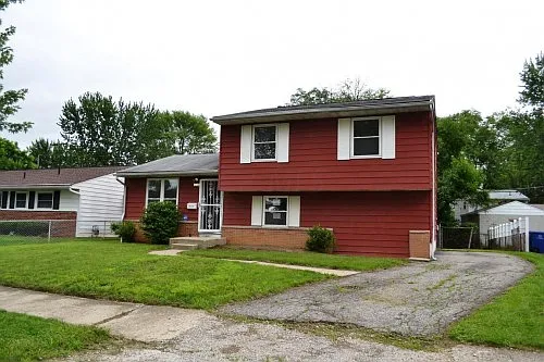 1548 Burlington Ave photo 1