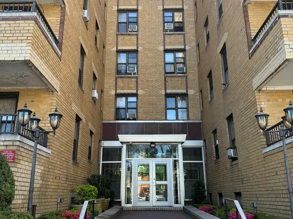 150 West End Avenue 5H image 1 of 10