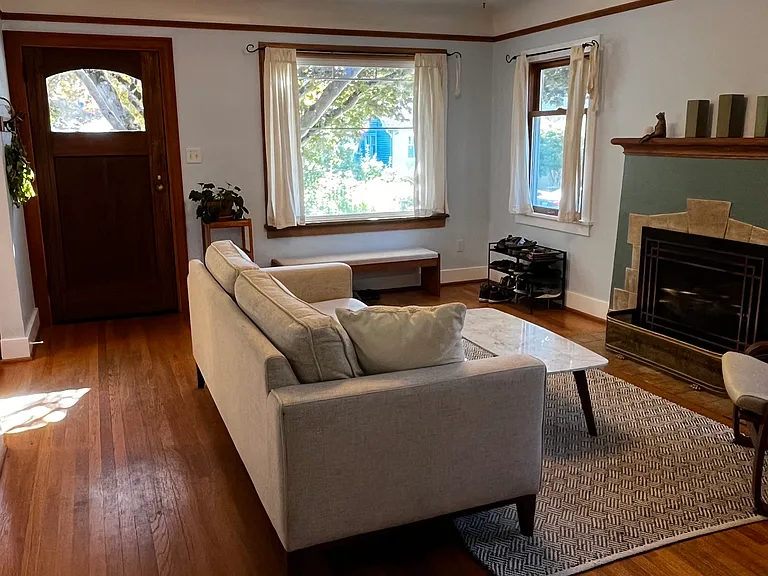 6035 26th Ave NE — Photo 8