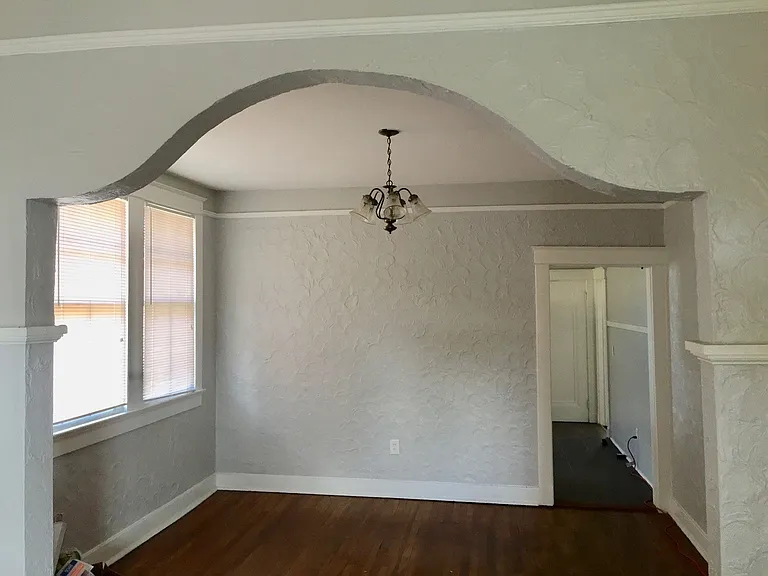 2817 Paris Ave — Photo 3