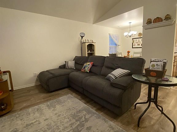 3rd image of 23 Waterview Dr #23