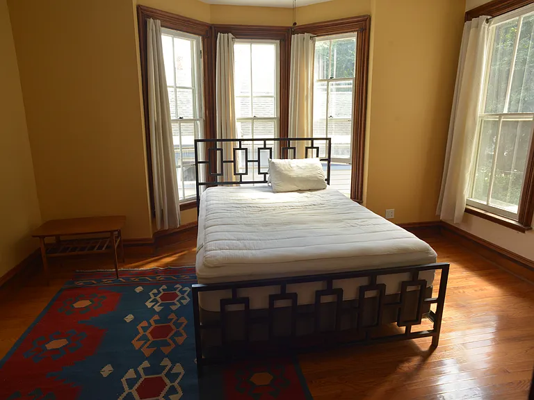 420 W Court St — Photo 11