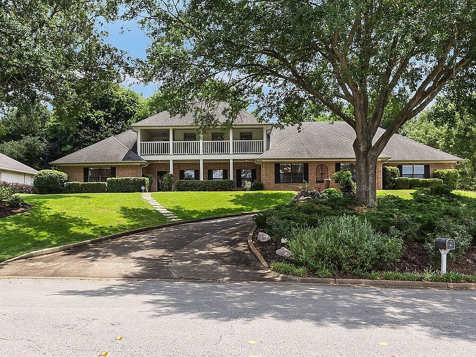 4517 Colonial Drive