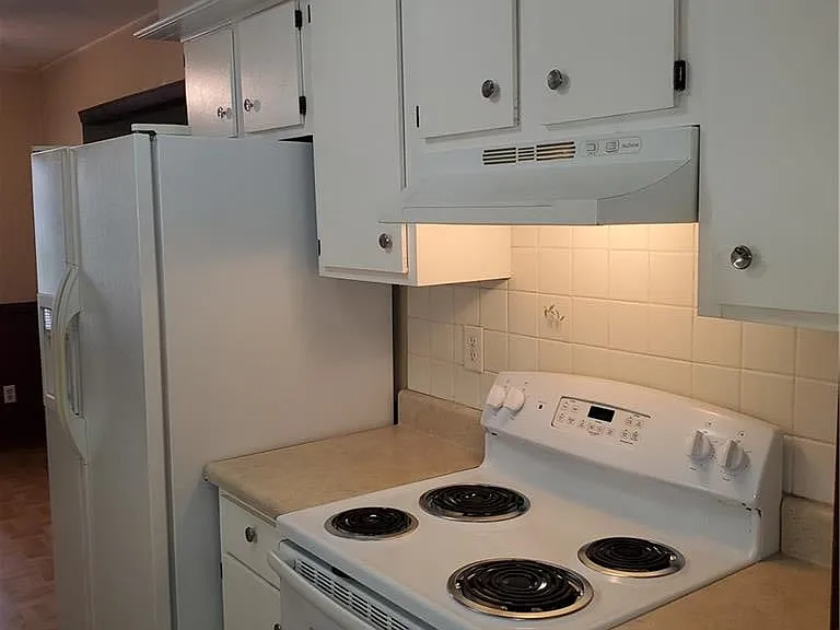 953 Dallas Ct — Photo 16