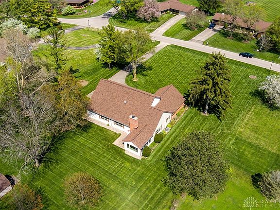 5th image of 1215 Meadowlark Dr